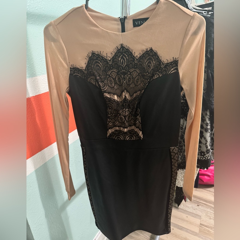 Venus dress